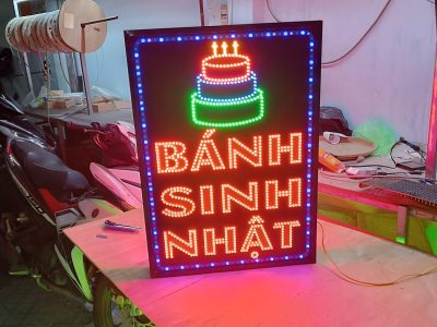 Led tiệm bánh